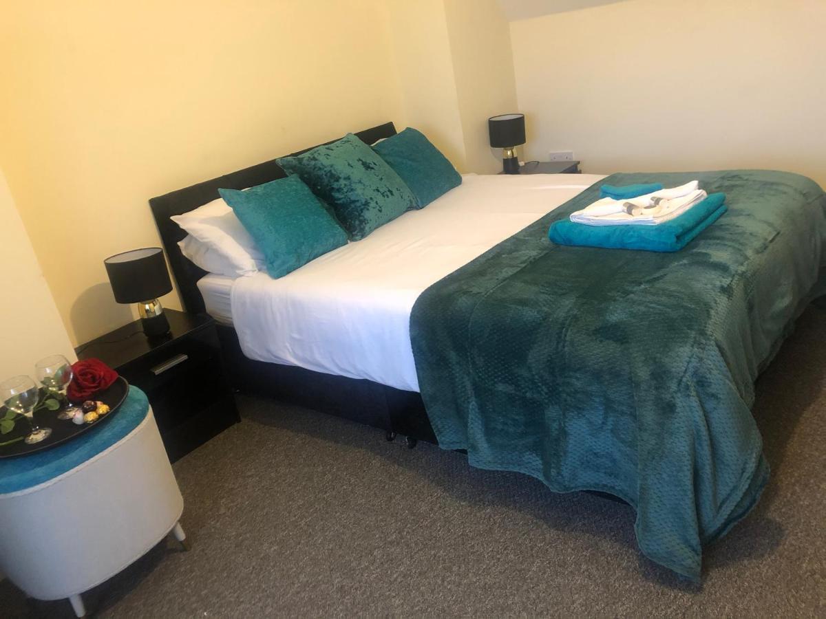 The Upper Room Apartment Nottingham Bagian luar foto