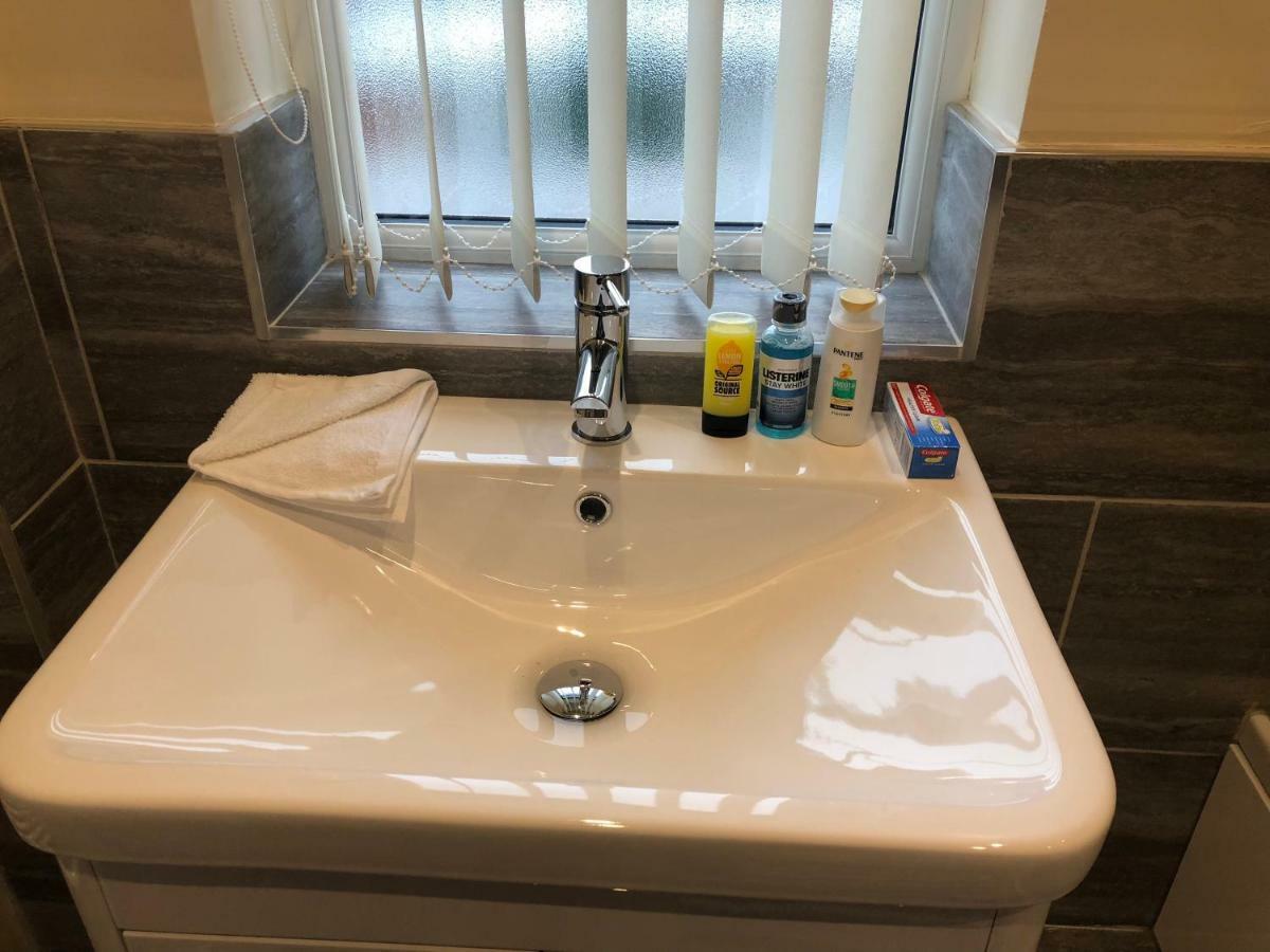 The Upper Room Apartment Nottingham Bagian luar foto