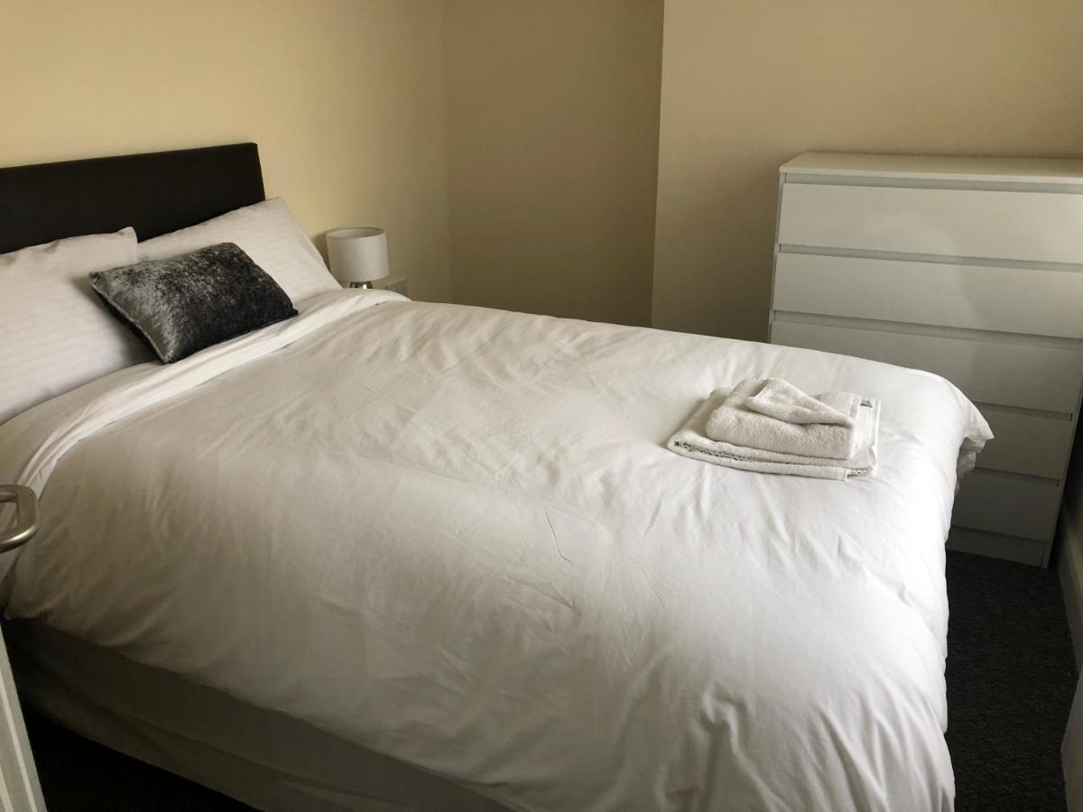 The Upper Room Apartment Nottingham Bagian luar foto