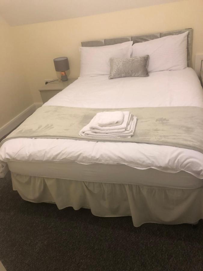 The Upper Room Apartment Nottingham Bagian luar foto